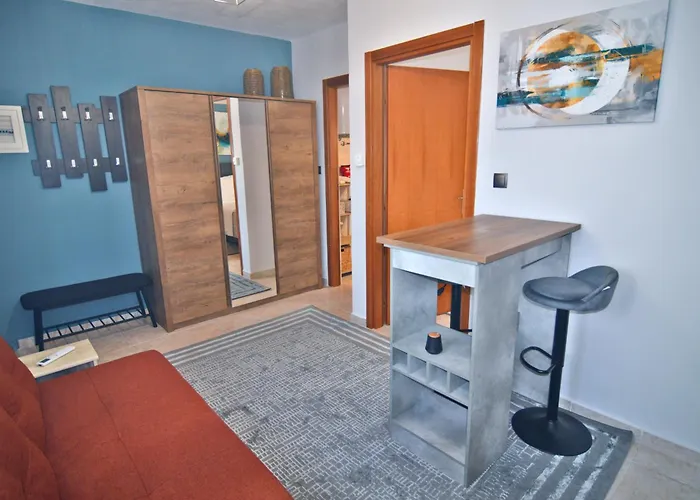 Naya Lux Apartament *